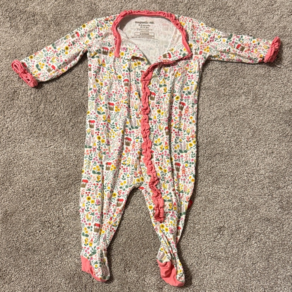 0-3M Magnetic Me Pink and White Baby Footie